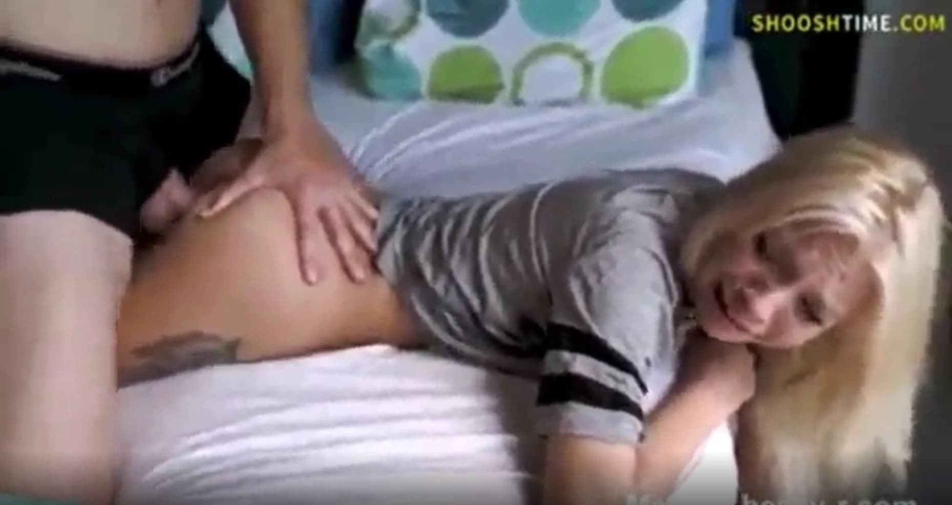 The daughter broke out, but the father forced her anyway