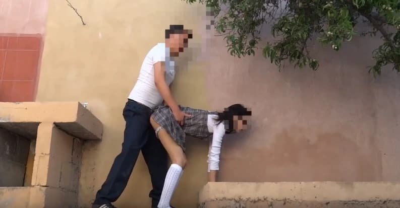 The schoolgirl runs out of school with a guy and they fuck