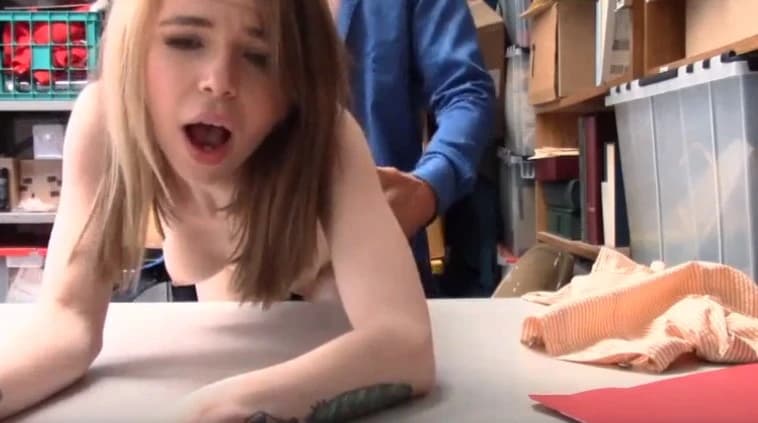 Whore Alina West skillfully uses her holes