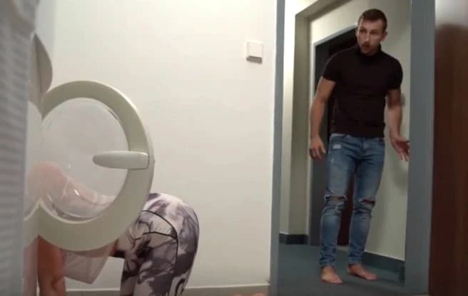 A student with big tits stuck in a washing machine