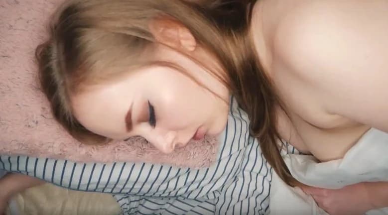 While my sister was asleep, I fucked her in my mouth and pussy