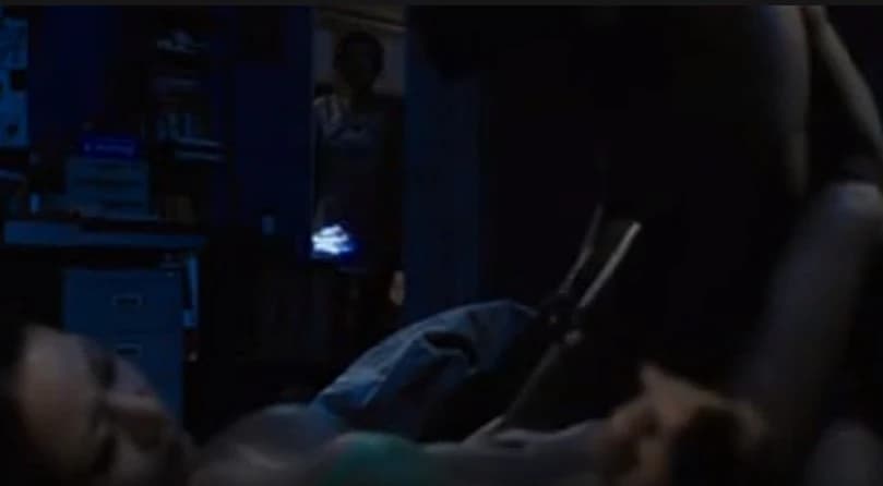 The husband watches his wife fucks a stranger from the club